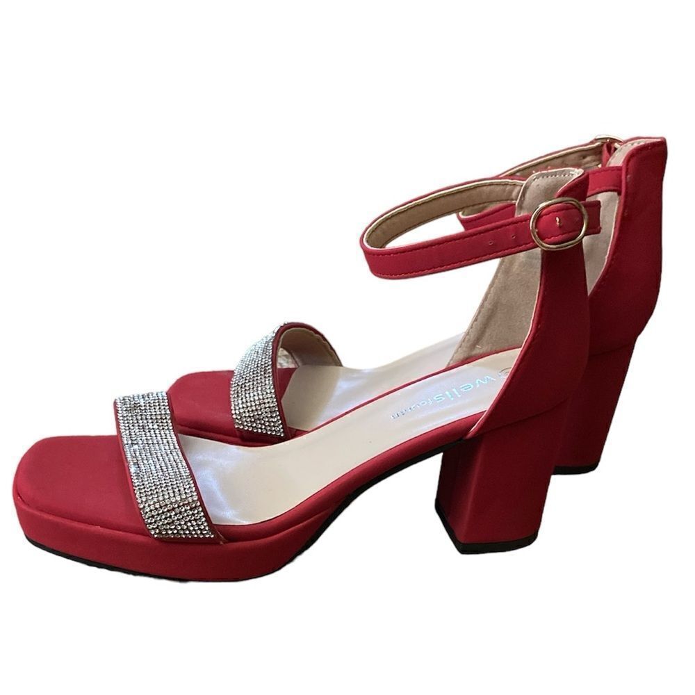 Red Rhinestone heels‎